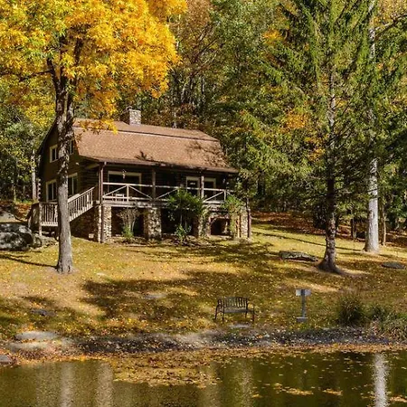 Eagle'S Rest Lodge Hendersonville Exterior photo